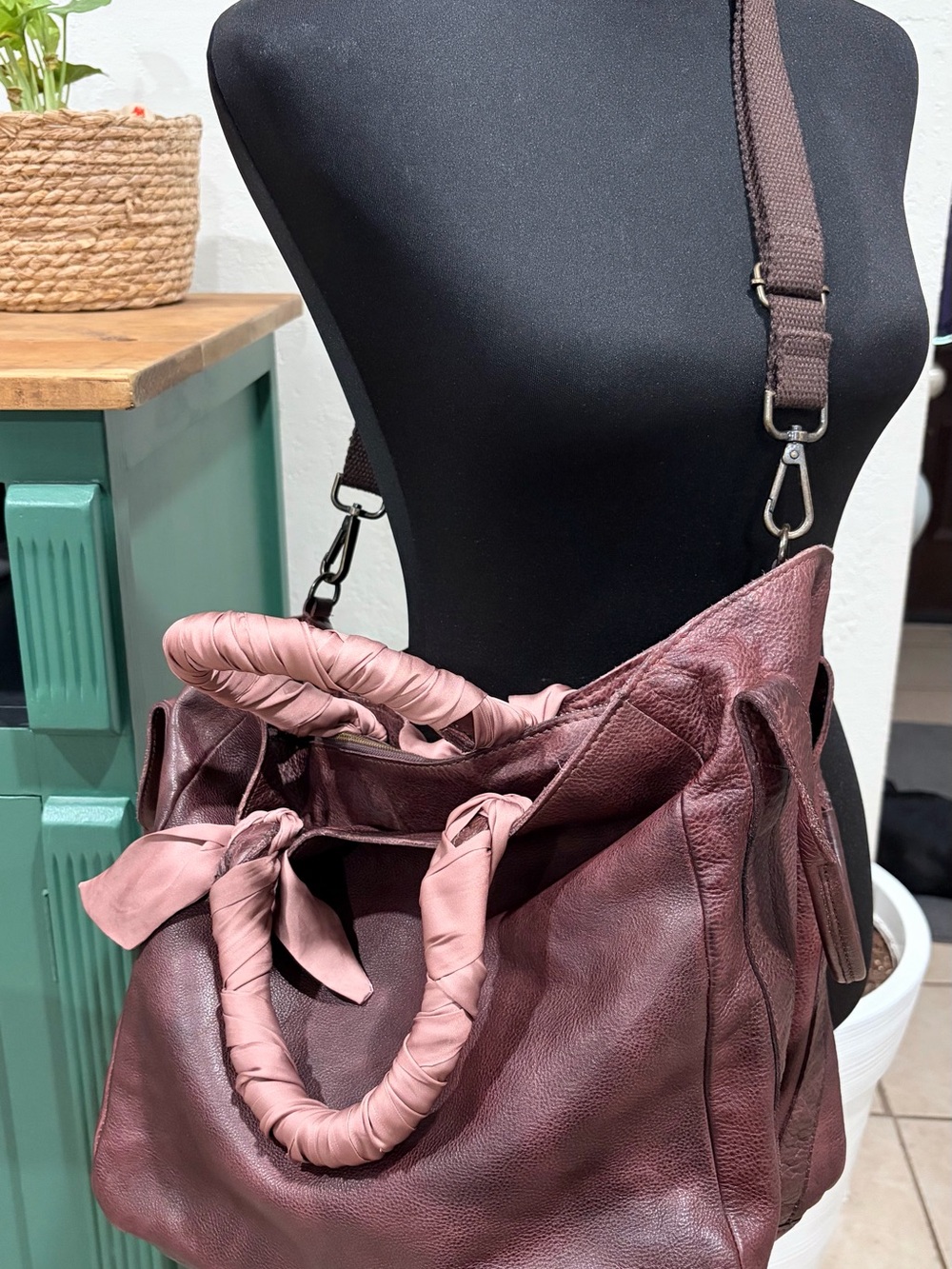 Free People Leslie Burgundy Leather Tote - Picture 7 of 12